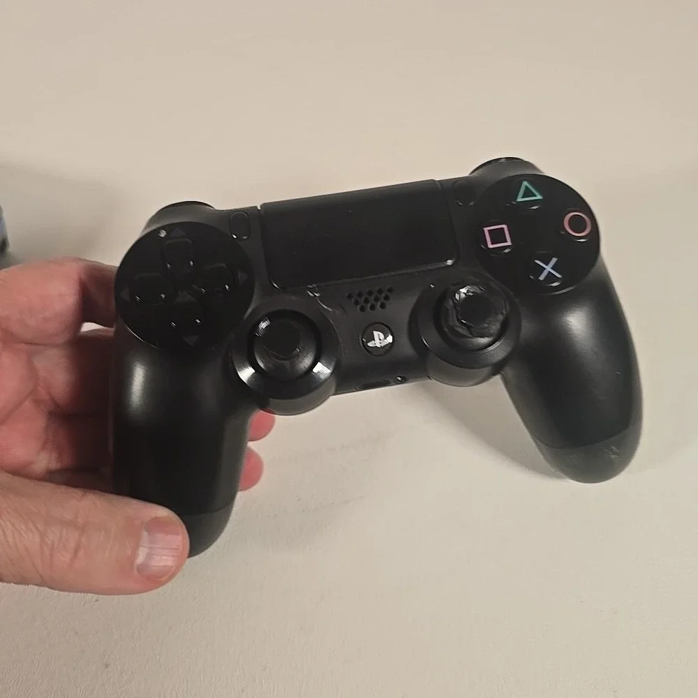 2 Sony PlayStation 4 DualShock Wireless Controllers Untested‎ And Some Damage